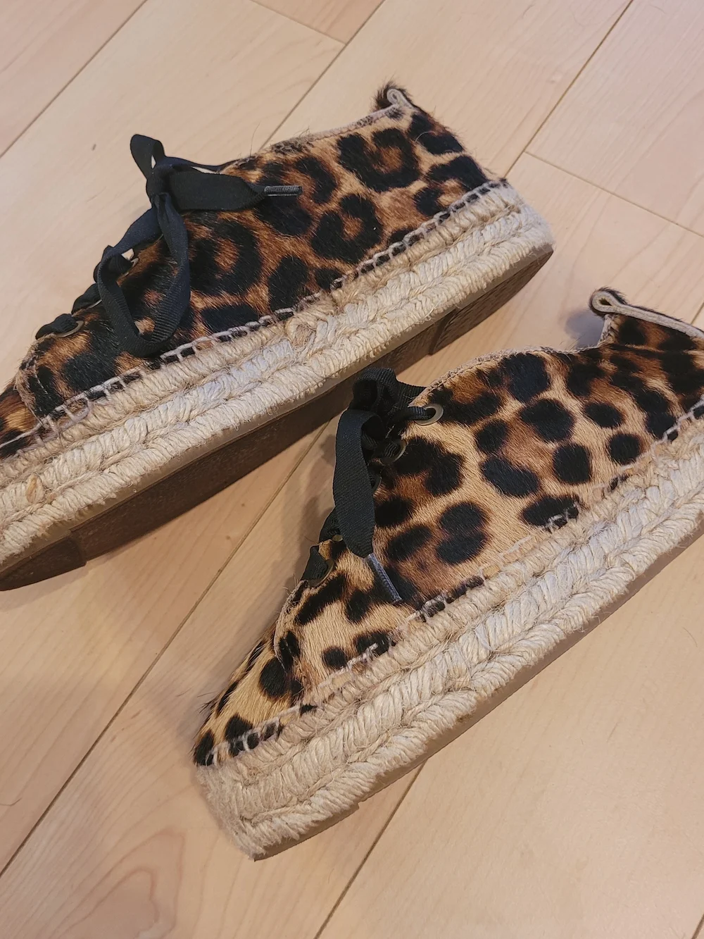 Manebi stylish calf